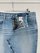 Load image into Gallery viewer, Y2K Lucky Brand Frayed Slit Denim Skirt (W31)