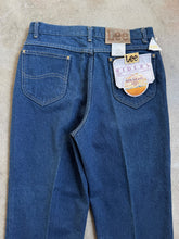 Load image into Gallery viewer, Vintage Lee Riders Classic Fit Straight Leg Jeans (W30”)