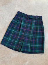 Load image into Gallery viewer, Vintage Tartan Plaid Pleat-Front Cuffed Shorts (W29")