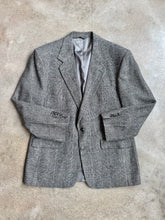 Load image into Gallery viewer, 80s Vintage Roundtree & Yorke Glen Plaid Camel Hair Sport Coat (44)