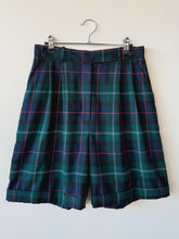 Load image into Gallery viewer, Vintage Tartan Plaid Pleat-Front Cuffed Shorts (W29")