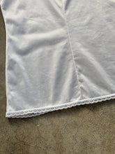 Load image into Gallery viewer, Vintage Vanity Fair White Lace Trim Nylon Camisole (L)