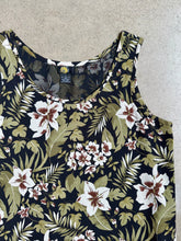 Load image into Gallery viewer, 90s Vintage Morgan Taylor Floral Silk Tank Top (M)