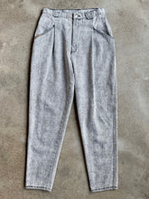 Load image into Gallery viewer, 80s Vintage Gitano Grey Acid Wash Pleated Jeans (W29”)