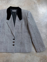 Load image into Gallery viewer, Vintage Velvet Collar Check Woven Wool Blazer (L)