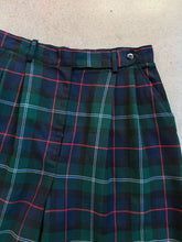 Load image into Gallery viewer, Vintage Tartan Plaid Pleat-Front Cuffed Shorts (W29")