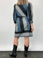 Load image into Gallery viewer, Vintage Striped Puff Sleeve Belted Dress (M/L)