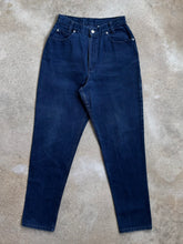 Load image into Gallery viewer, 80s Vintage Dark Wash High-Waisted Tapered Jeans (W27")