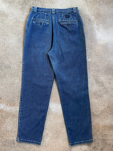 Load image into Gallery viewer, 90s Vintage Lee High-Waisted Straight Leg Jeans (W27")