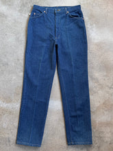 Load image into Gallery viewer, Vintage Lee Riders Classic Fit Straight Leg Jeans (W30”)