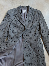 Load image into Gallery viewer, 90s Vintage Grey Floral Vine Patterned Longline Tailored Jacket (M/L)