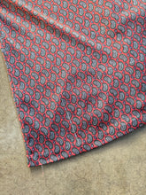 Load image into Gallery viewer, Vintage Pink Paisley Silky Button-Up Shirt (L)