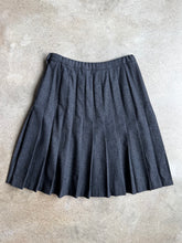 Load image into Gallery viewer, 80s Vintage Pendleton Charcoal Grey Wool Pleated Skirt | Medium