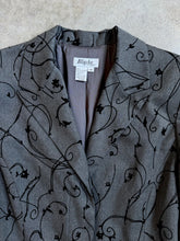 Load image into Gallery viewer, 90s Vintage Grey Floral Vine Patterned Longline Tailored Jacket (M/L)