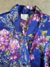 Load image into Gallery viewer, Vintage California Dynasty Purple Floral Full Length Satin Robe (1X)