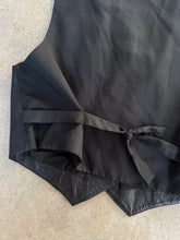 Load image into Gallery viewer, Vintage Boutique Europa Black Leather Vest (L)