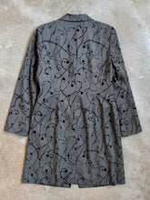 Load image into Gallery viewer, 90s Vintage Grey Floral Vine Patterned Longline Tailored Jacket (M/L)