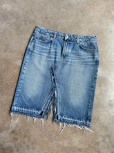 Load image into Gallery viewer, Y2K Lucky Brand Frayed Slit Denim Skirt (W31)
