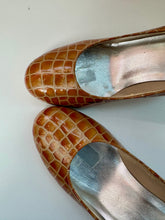 Load image into Gallery viewer, Vintage Ros Hommerson Patent Leather Croc Pumps (US 7.5)