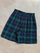Load image into Gallery viewer, Vintage Tartan Plaid Pleat-Front Cuffed Shorts (W29")