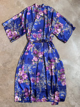 Load image into Gallery viewer, Vintage California Dynasty Purple Floral Full Length Satin Robe (1X)