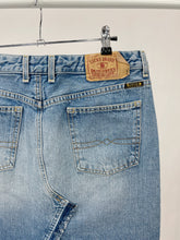 Load image into Gallery viewer, Y2K Lucky Brand Frayed Slit Denim Skirt (W31)