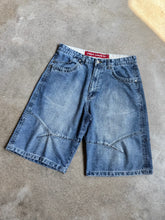 Load image into Gallery viewer, Y2K Thirty Below Faded Baggy Jean Shorts (W36)
