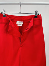Load image into Gallery viewer, 90s Vintage Red High Waisted Shorts (W26")
