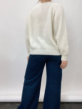 Load image into Gallery viewer, Vintage Cream V-Neck Sweater (L)