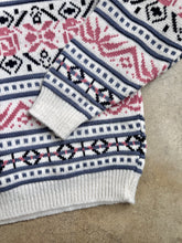 Load image into Gallery viewer, 80s Vintage Rose Pink & Purple Patterned Crewneck Sweater (S/M)