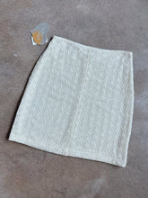 Load image into Gallery viewer, Y2K Cream Crochet Skirt (L)