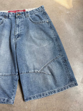Load image into Gallery viewer, Y2K Thirty Below Faded Baggy Jean Shorts (W36)