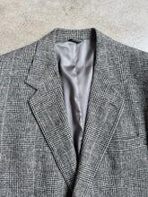 Load image into Gallery viewer, 80s Vintage Roundtree & Yorke Glen Plaid Camel Hair Sport Coat (44)