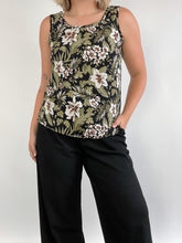 Load image into Gallery viewer, 90s Vintage Morgan Taylor Floral Silk Tank Top (M)