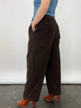 Load image into Gallery viewer, 90s Brown Corduroy Trousers (W38&quot;)
