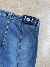 Load image into Gallery viewer, Y2K L.E.I. Painted Low-Rise Split Hem Flare Jeans (S)
