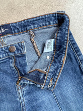 Load image into Gallery viewer, Y2K L.E.I. Painted Low-Rise Split Hem Flare Jeans (S)
