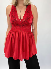 Load image into Gallery viewer, 90&#39;s Red Lace Babydoll Top (L)
