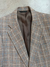 Load image into Gallery viewer, 70s Vintage Bryant Park Neutral Blue Plaid Tweed Sport Coat (M/L)

