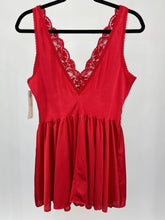 Load image into Gallery viewer, 90&#39;s Red Lace Babydoll Top (L)
