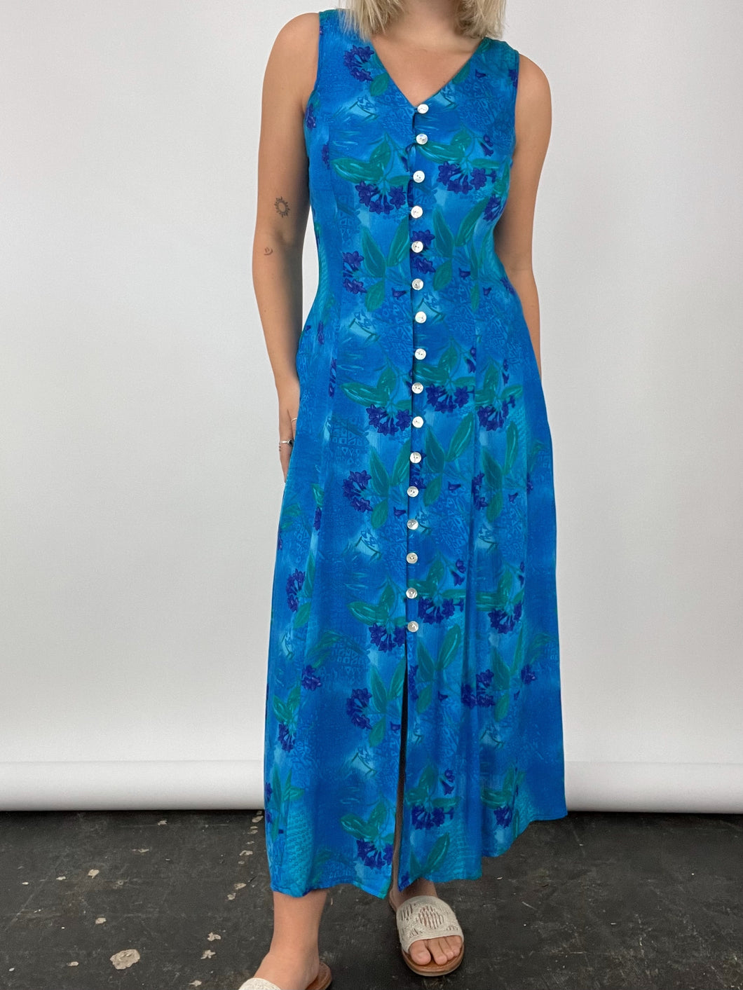 90's Blue Floral Button Front Maxi Dress (M)