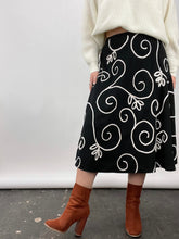 Load image into Gallery viewer, Swirl Embroidered Circle Skirt (W30&quot;)
