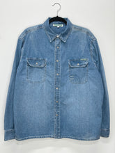Load image into Gallery viewer, 90s Snap Button Denim Shirt (L)
