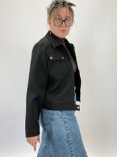 Load image into Gallery viewer, 90s Black Zip Up Cropped Jacket (M/L)
