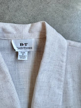 Load image into Gallery viewer, Vintage BT Traditions Ecru Linen-Blend Lightweight Blazer (M)
