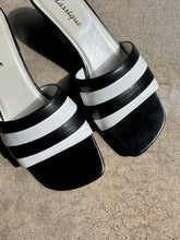 Load image into Gallery viewer, Vintage Black &amp; White Striped Leather Heeled Sandals (US 6)
