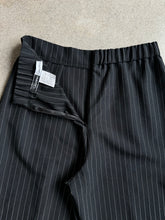 Load image into Gallery viewer, Vintage Black Pinstripe High Waist Pleated Pants (M)
