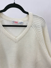 Load image into Gallery viewer, Vintage Cream V-Neck Sweater (L)
