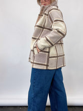 Load image into Gallery viewer, Mauve Plaid Sherpa Jacket (XL)
