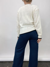 Load image into Gallery viewer, 90s Cream Argyle Crew Sweater (L)
